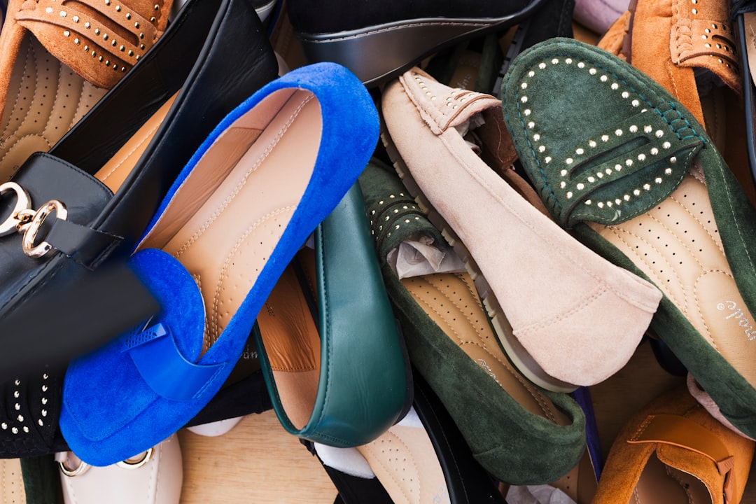 Your Complete Guide to Shopping for Leather Accessories at UrbanTack